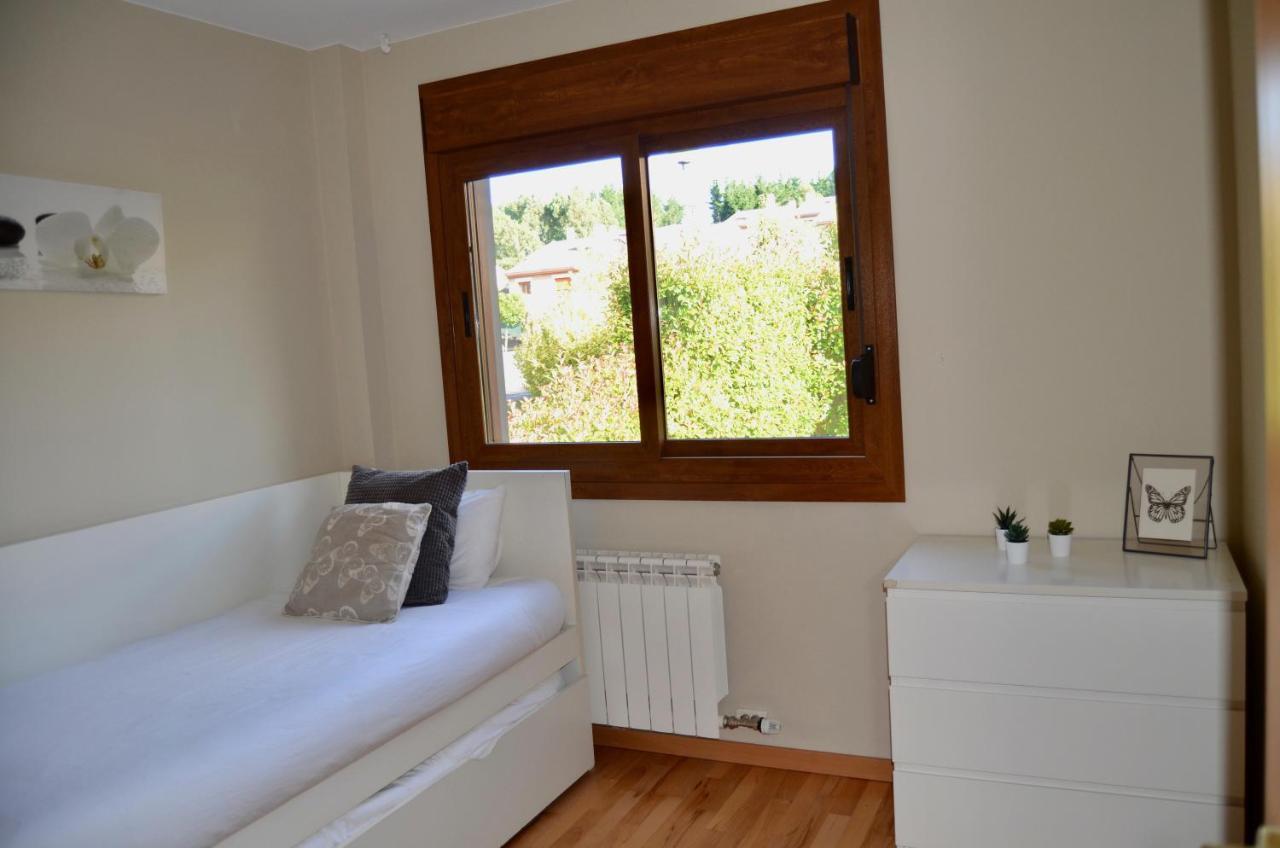 Villa Precioso Adosado En Urbanizacion Con Campo De Golf à Mino Extérieur photo