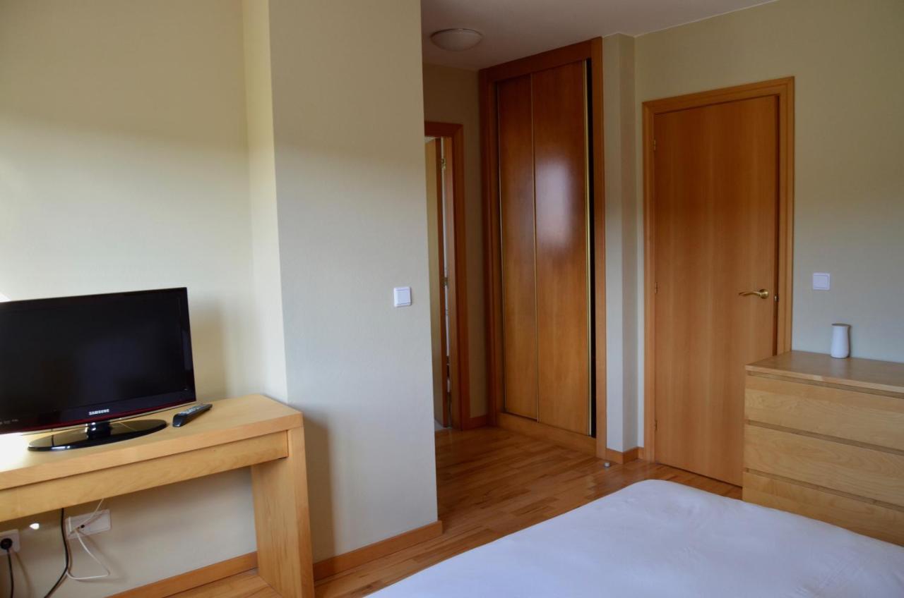 Villa Precioso Adosado En Urbanizacion Con Campo De Golf à Mino Extérieur photo